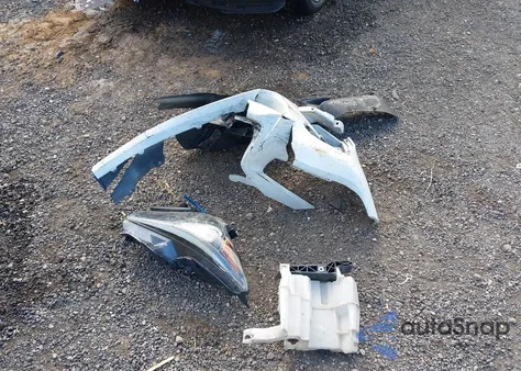 2015 Infiniti Q50 Premium из США, поврежденный, VIN JN1BV7AP1FM352782